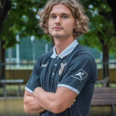 Gjuci Ador